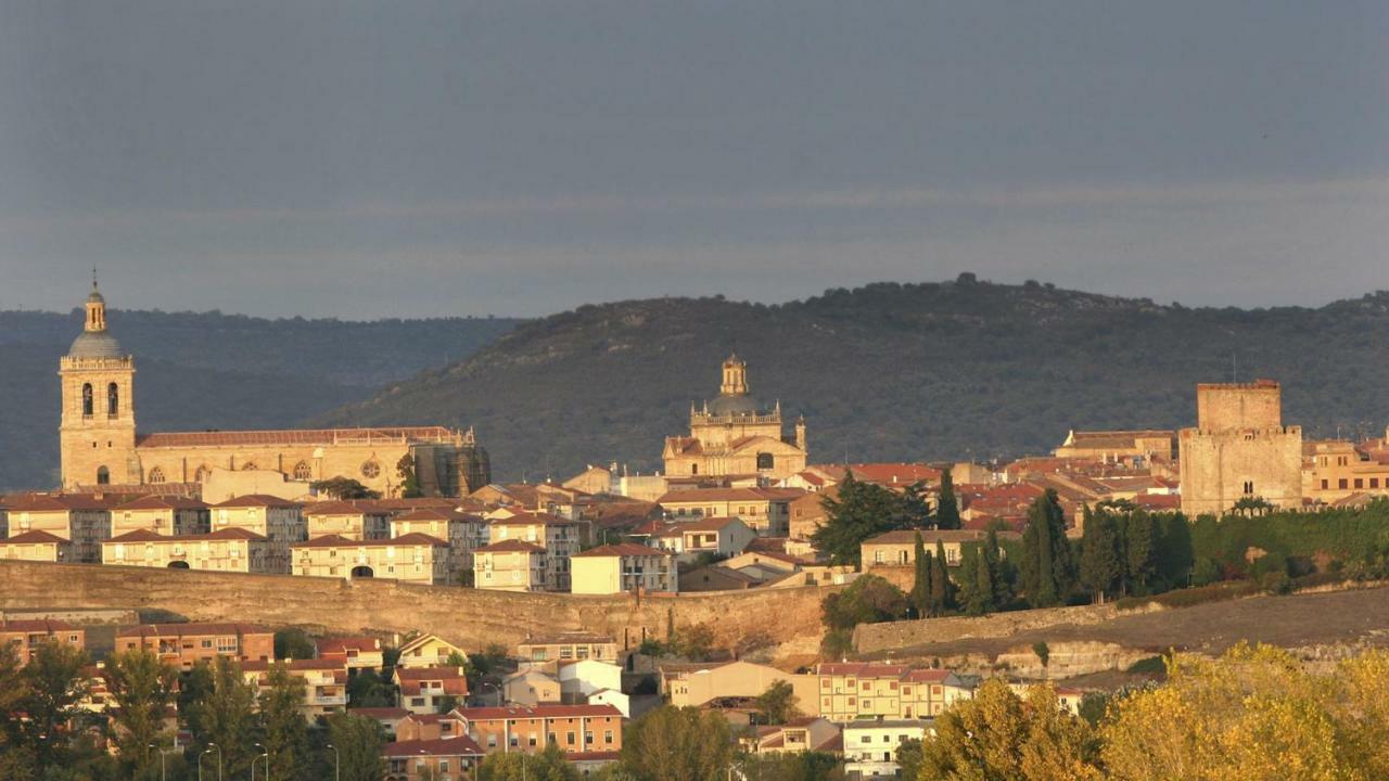 El Cerezo Villa Ciudad Rodrigo Exterior photo